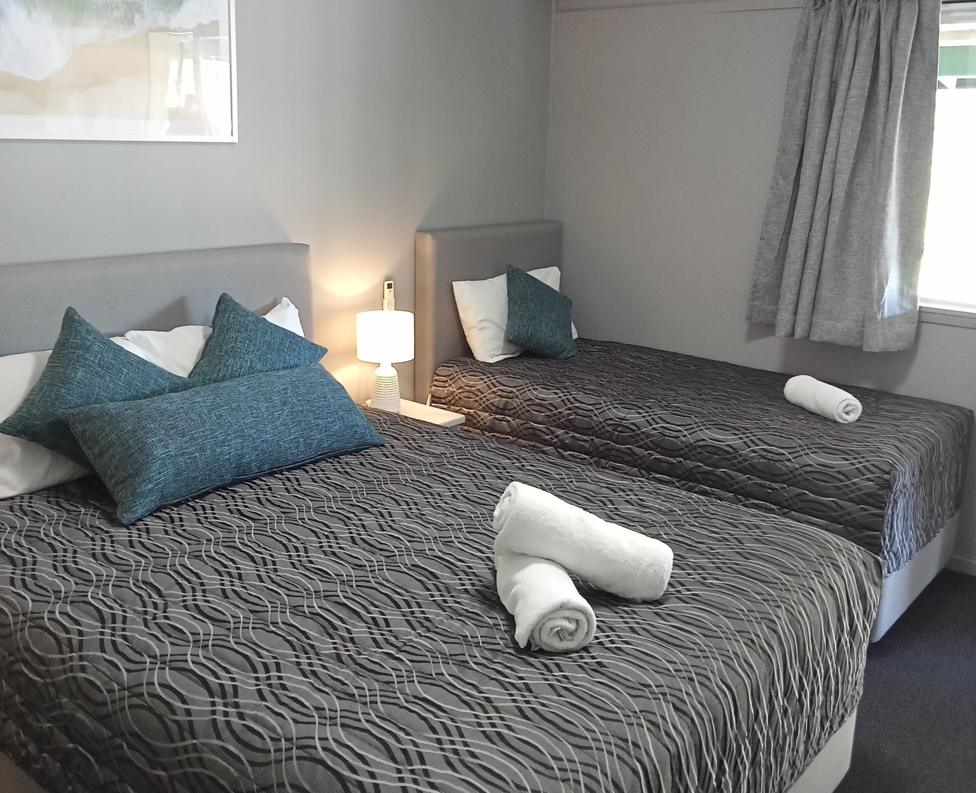 Deluxe Queen Single Room
